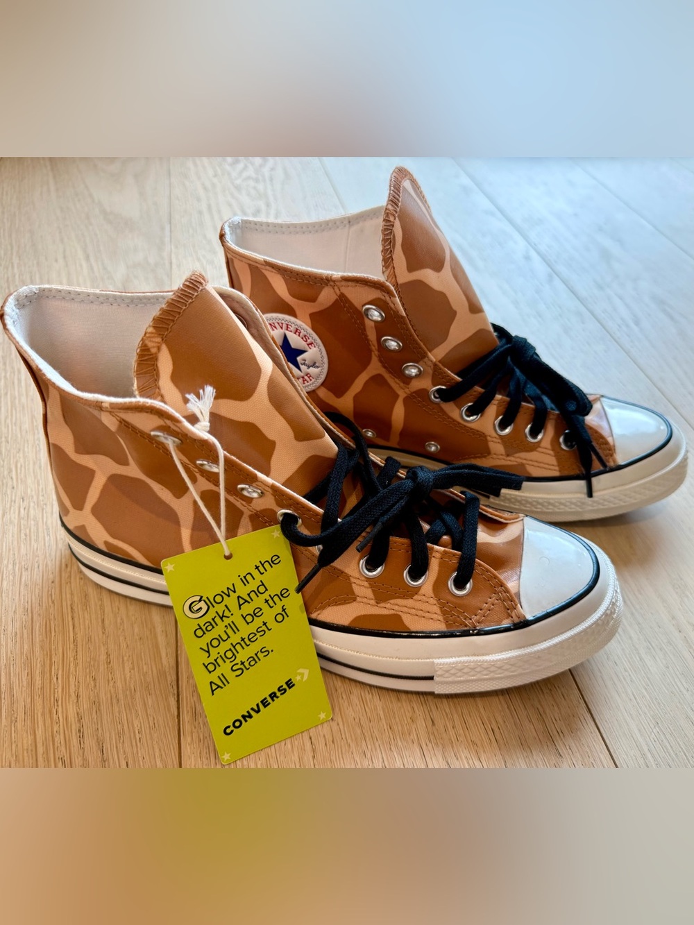 RARE Converse Chuck 70 Glow In The Dark Giraffe Print High Top Sneakers 8.5 NWT